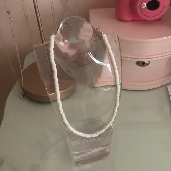 White Beaded Necklace - Picture 4 of 4